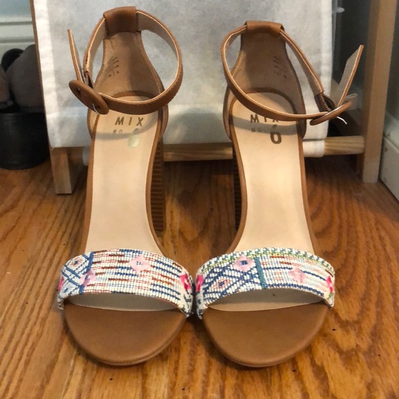 Mix No. 6 Sandal Heels - Picture 1 of 4